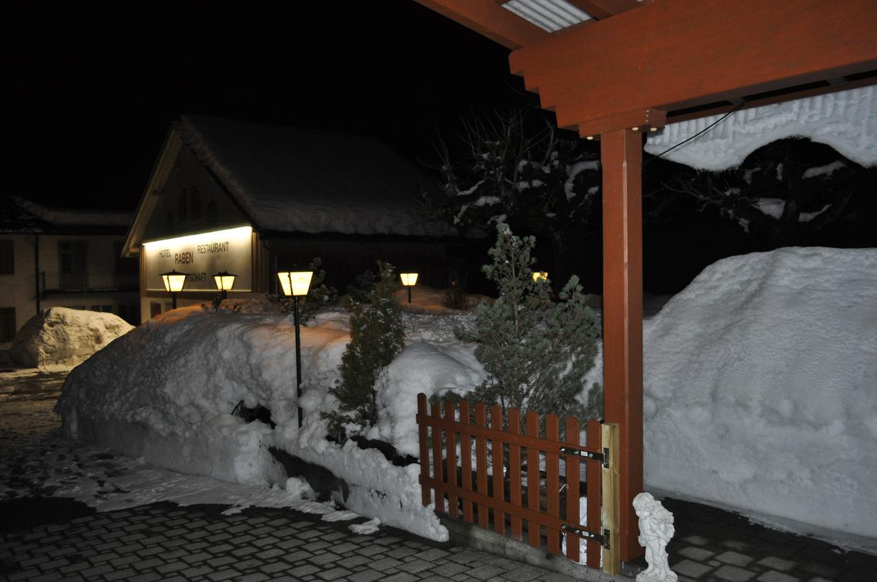 Hotel Restaurant Raben Linthal Buitenkant foto